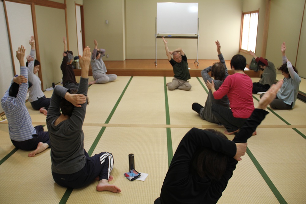 健康ヨガサークル