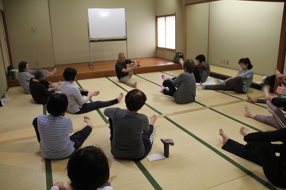 健康ヨガサークル